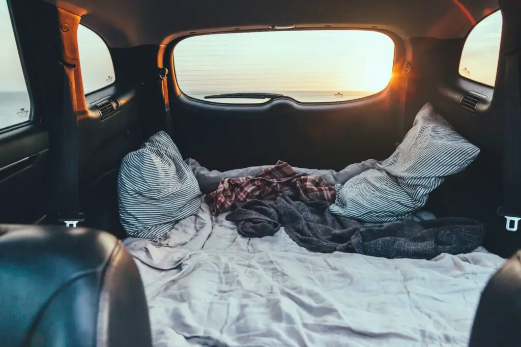 Hvordan sove i bil